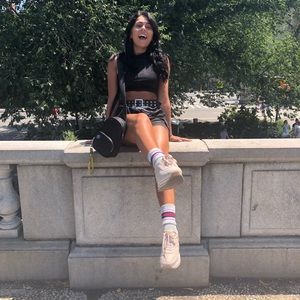 Meet your Posher, Emilia